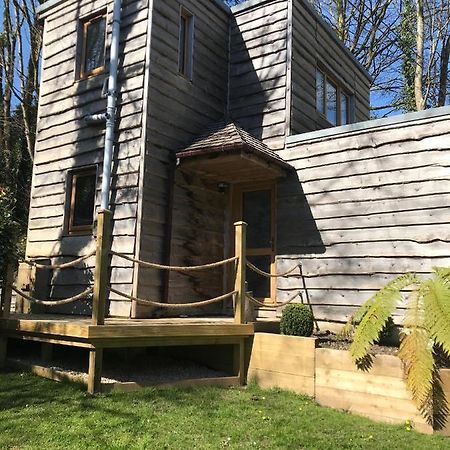 Winnie'S Corner - Self Contained Within The Grounds Of Another Property, In An Idyllic Wooded Setting Carlyon Bay Dış mekan fotoğraf